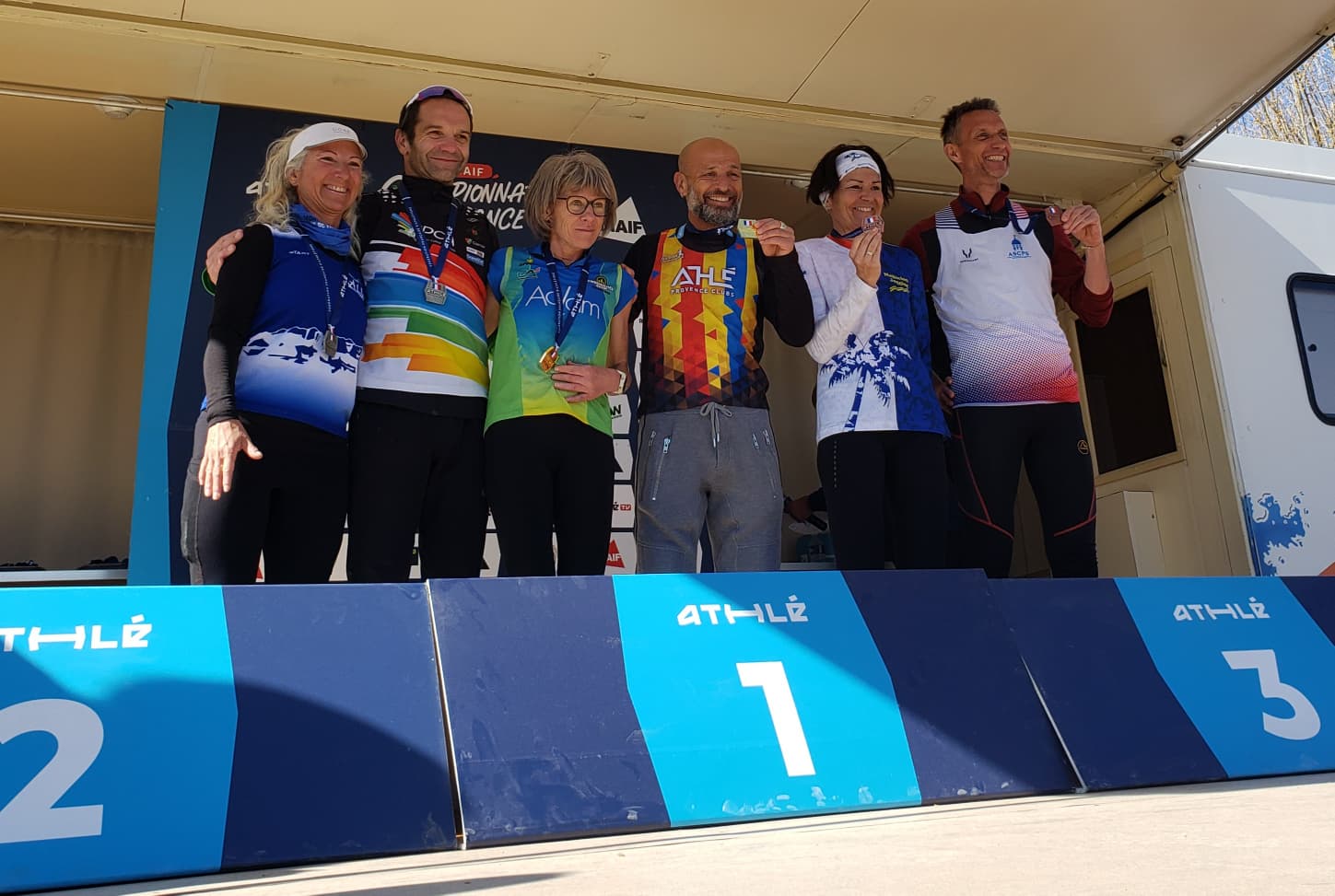 🇫🇷🏆 CHAMPIONNATS DE FRANCE DE TRAIL AU VENTOUX : LE MAILLOT DE MAGUELONE JOGGING BRILLE SUR LE "GÉANT DE PROVENCE" !